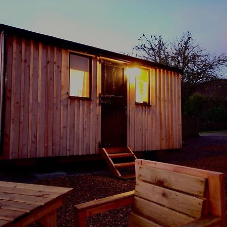 Per Ardua Shepherds Hut Fort William Luaran gambar