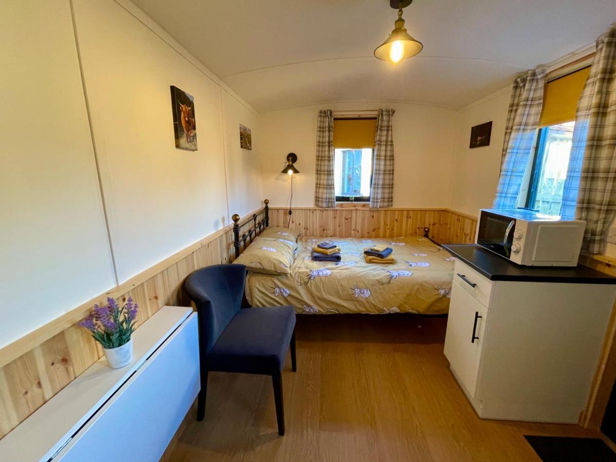 Per Ardua Shepherds Hut Fort William Luaran gambar