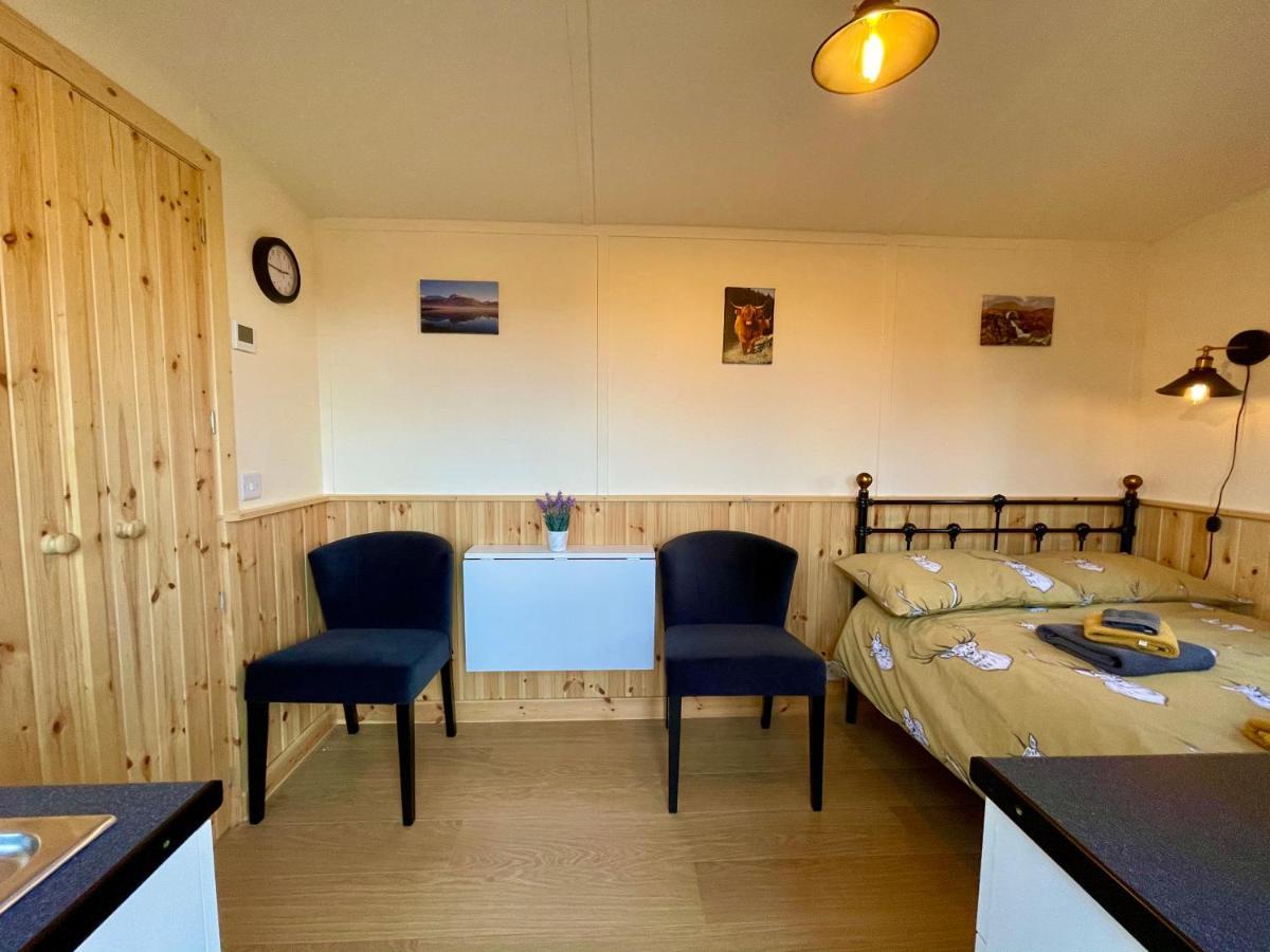 Per Ardua Shepherds Hut Fort William Luaran gambar