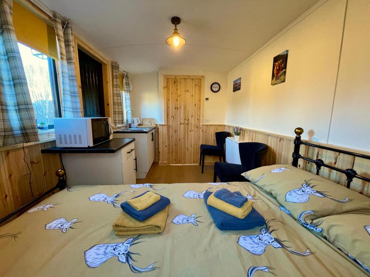 Per Ardua Shepherds Hut Fort William Luaran gambar